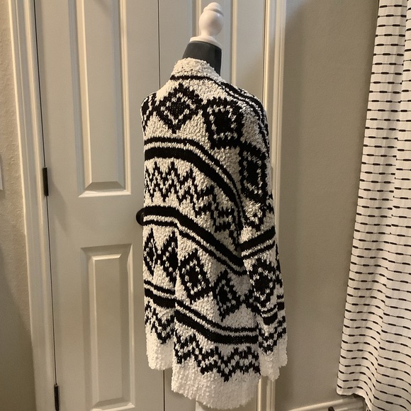 trucloth - XXL - Black & White Chenille Sweater, Soft - Plus Size - Picture 2 of 3